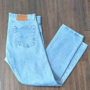 Levi's Classic Blue Straight Jeans Timeless Design